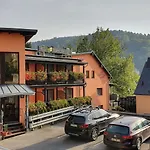 Elbpromenade 3*