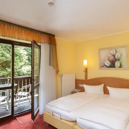 Elbpromenade Hotel