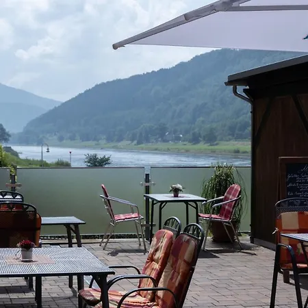 Elbpromenade Hotel 3*
