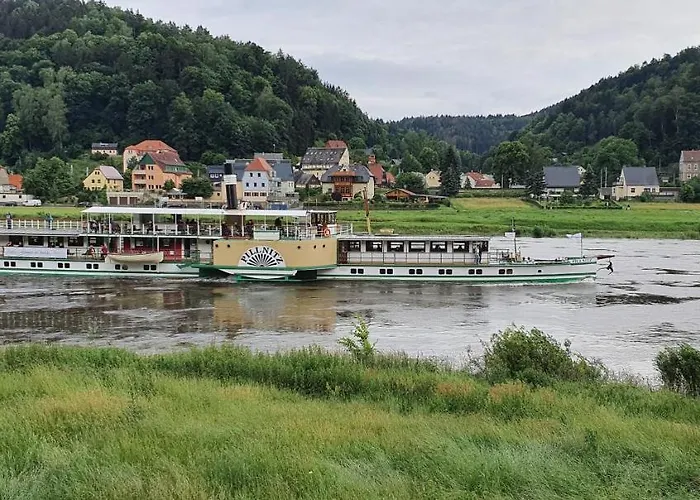 Отель Elbpromenade 3*